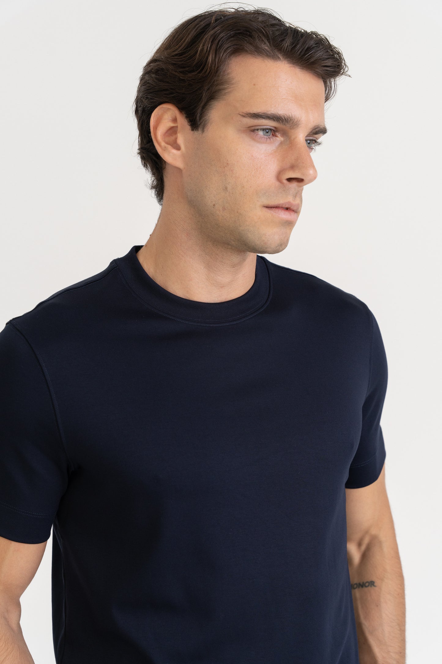 LUXE MODAL T-SHIRT - NAVY