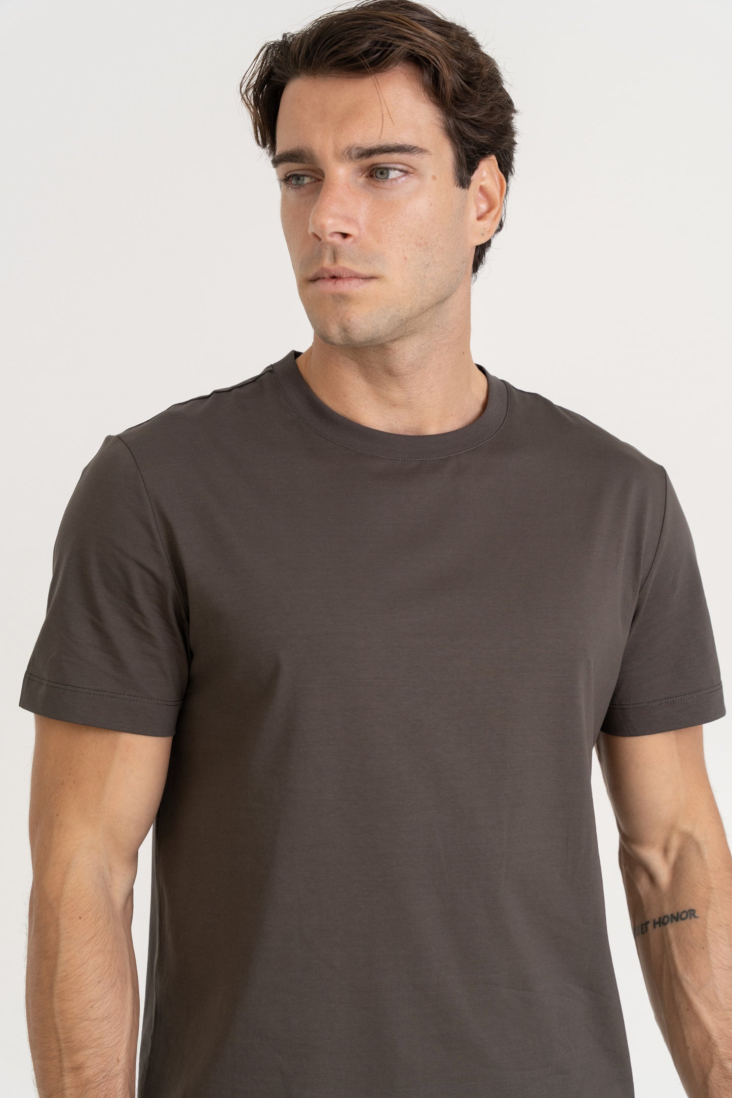 BASIC COTTON T-SHIRT - DARK OLIVE