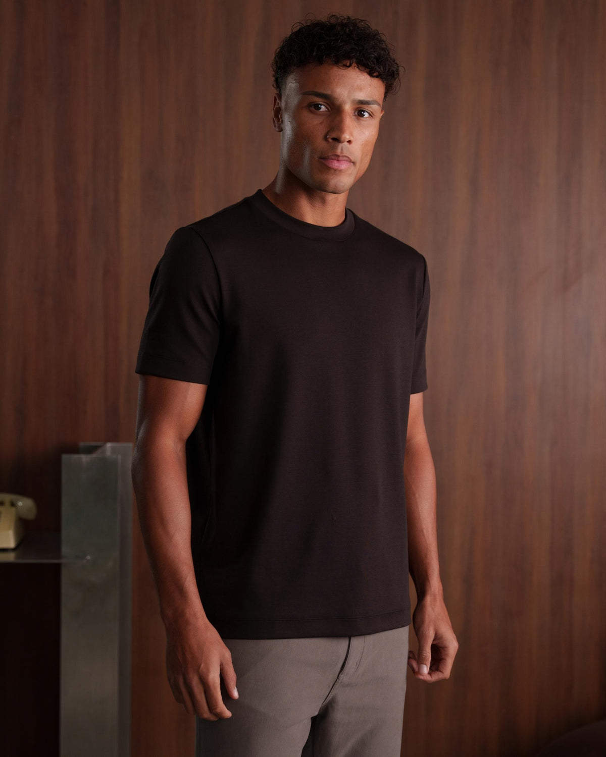 LUXE MODAL T-SHIRT - BROWN