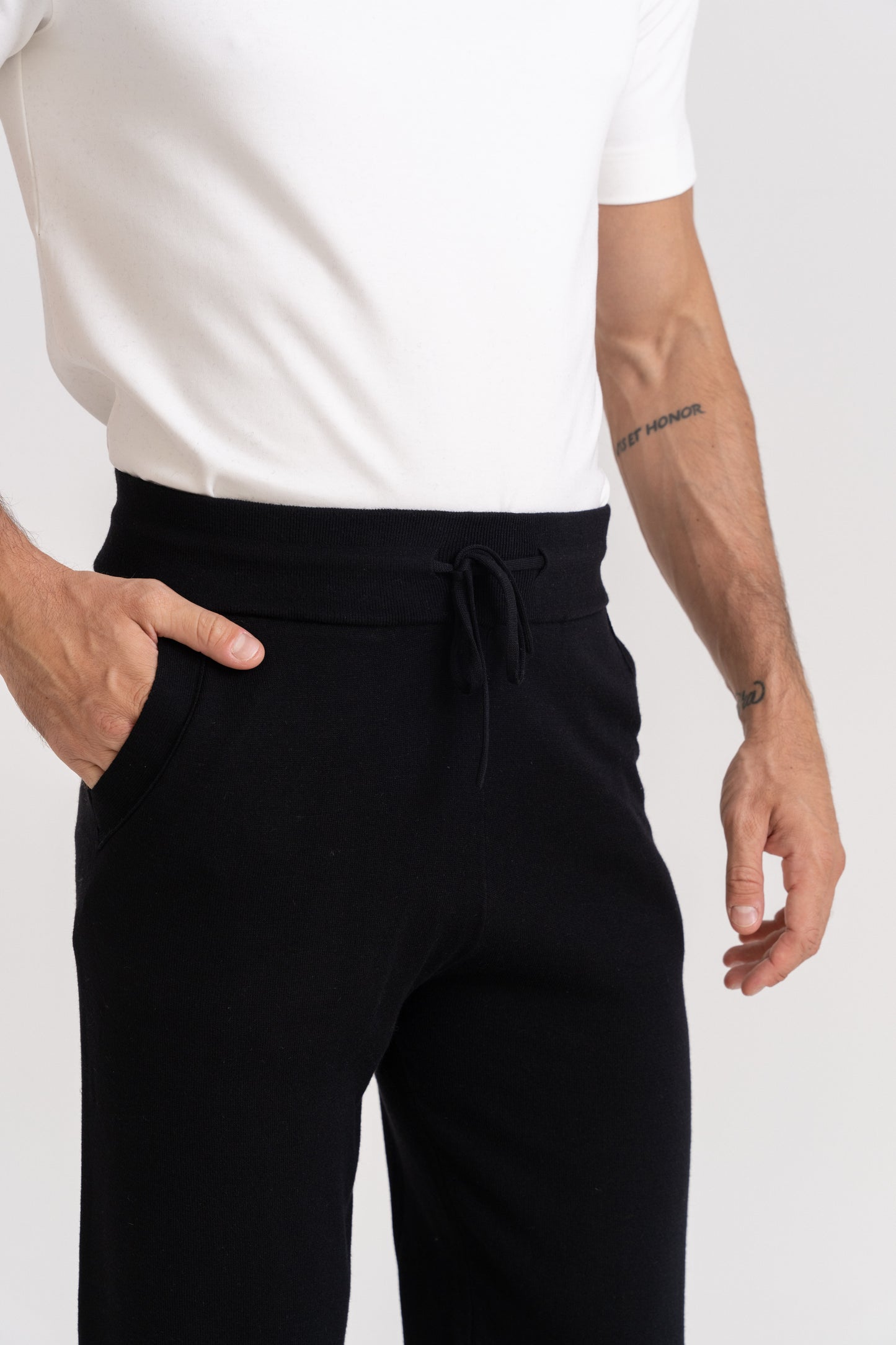 DESCANSO TRACKSUIT - BLACK