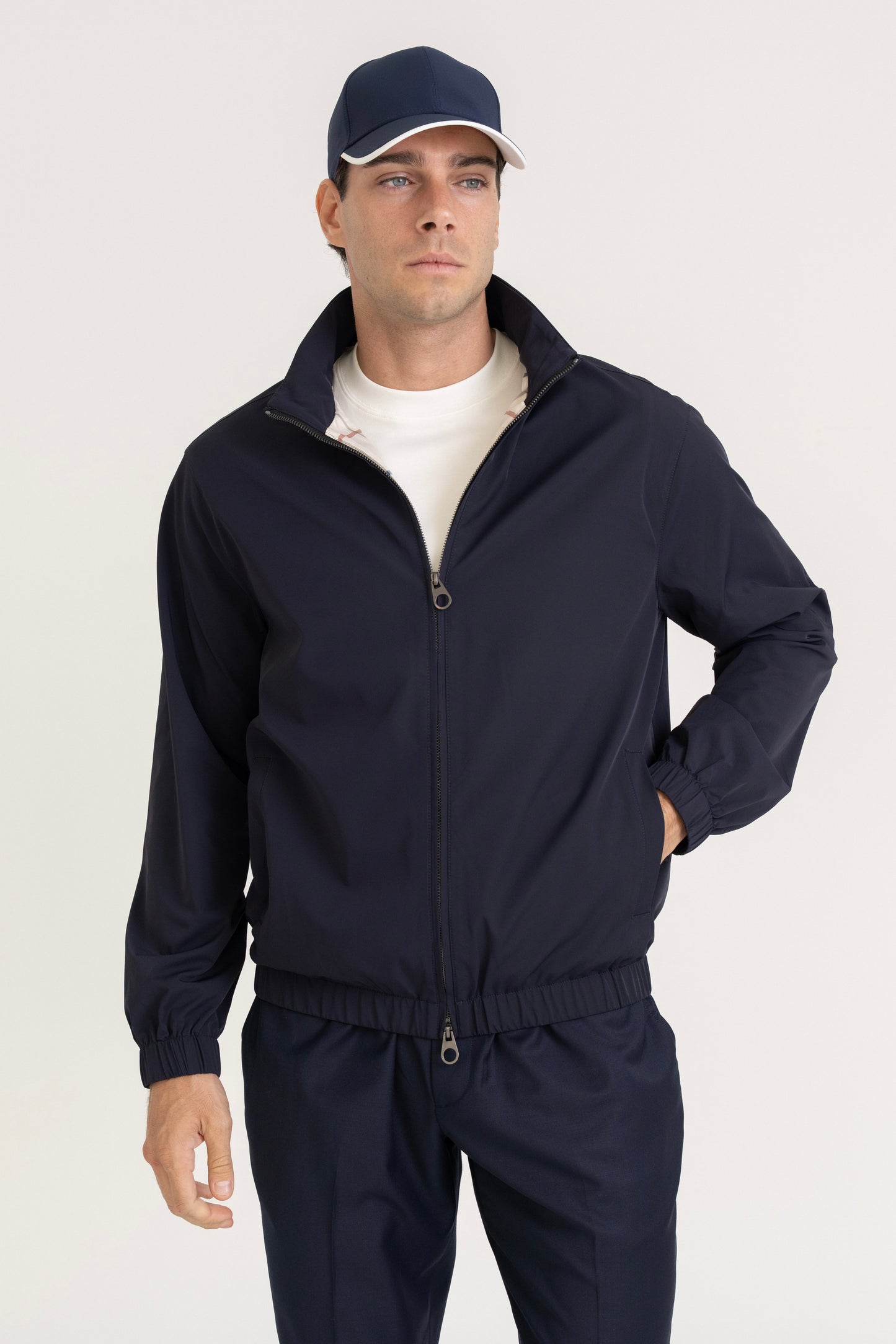 LEVANTE WINDBREAKER - NAVY