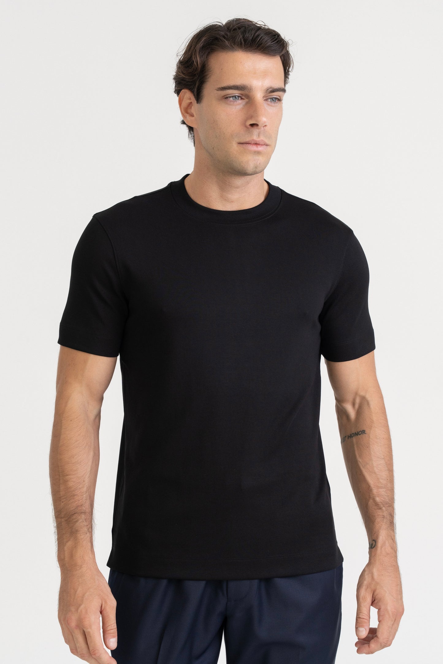 LUXE MODAL T-SHIRT - BLACK