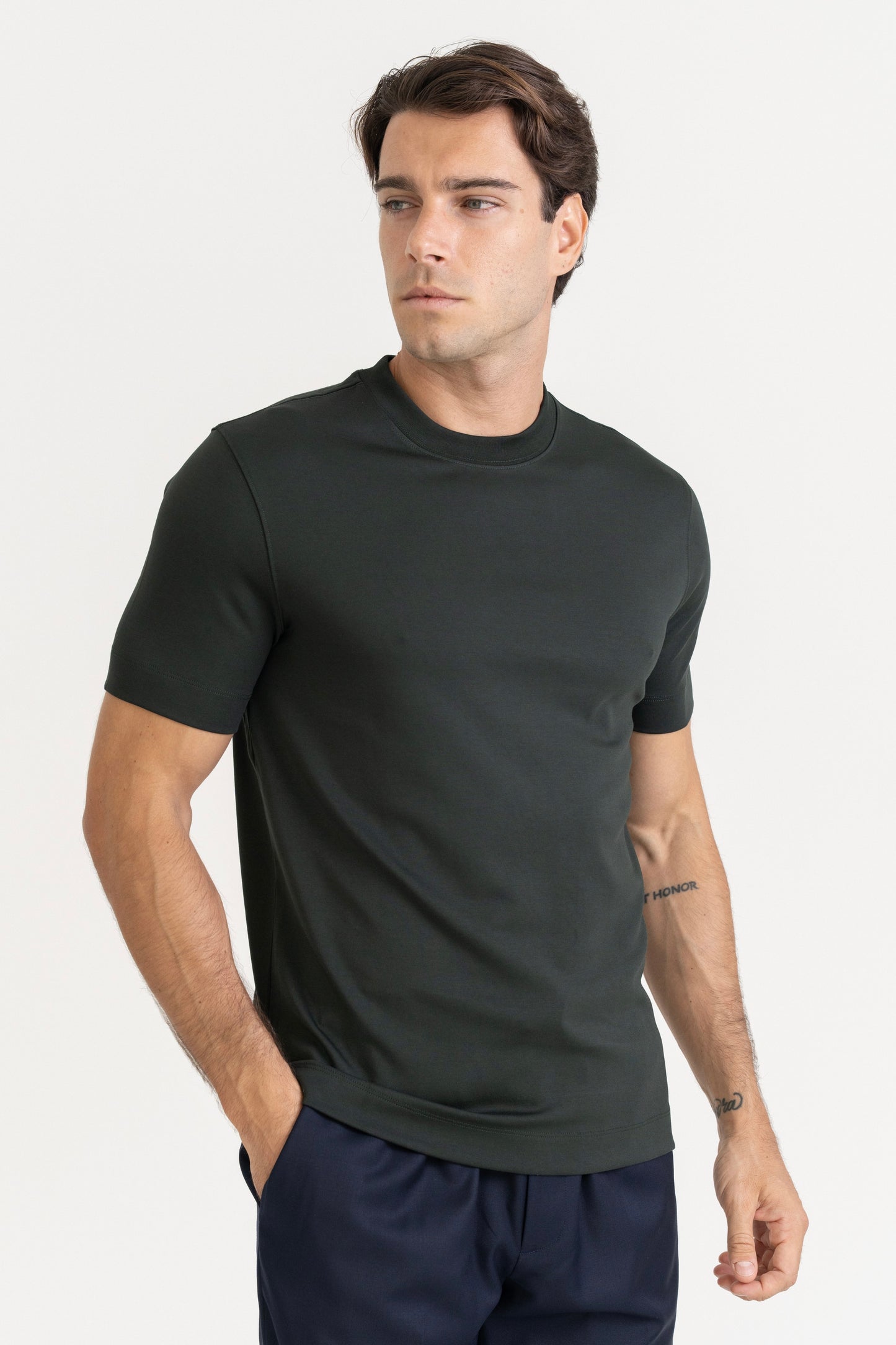 LUXE MODAL T-SHIRT - BOTTLE GREEN